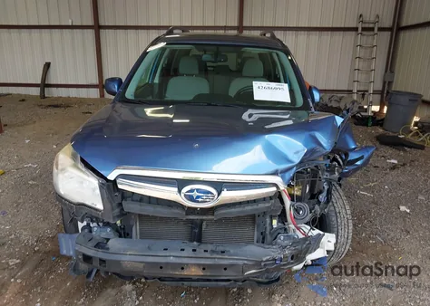 2015 Subaru Forester 2.5I Premium из США, поврежденный, VIN JF2SJADC3FH427023